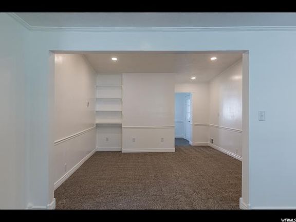 4th image of 3752 S American Dr