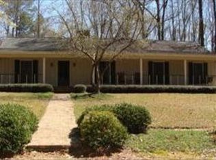 1503 Marilyn Ln, Starkville, MS 39759