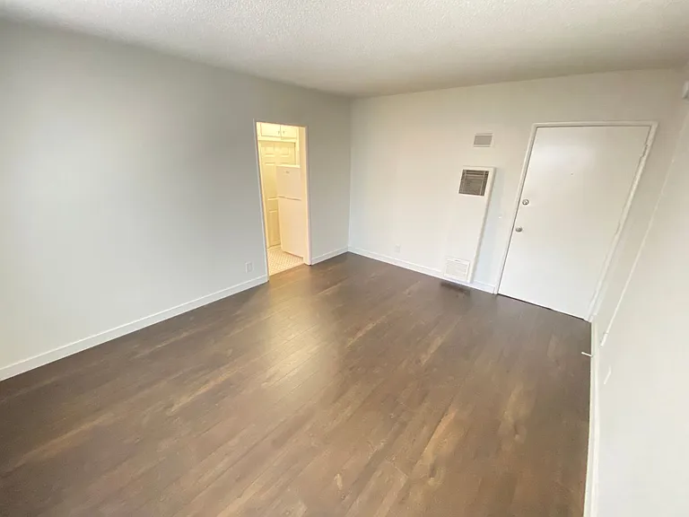 3415 Keystone Ave — Photo 3