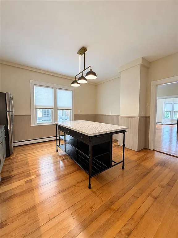 1 bed, 1.0 bath, 1048 sqft, $2,900 — Photo 3