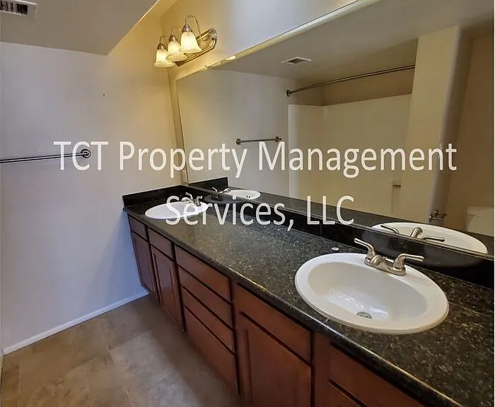 835 N Granite Reef Rd #16 — Photo 6