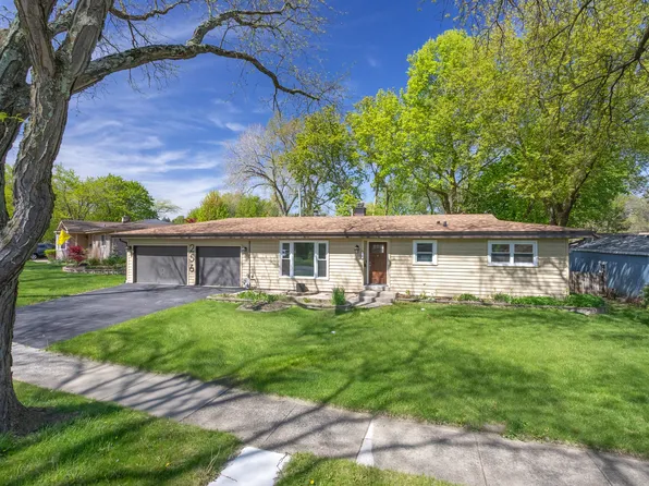 256 N Elmwood Ave, Palatine, IL 60074