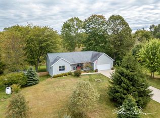 5656 Grizzly Bear Ct NE, Rockford, MI 49341