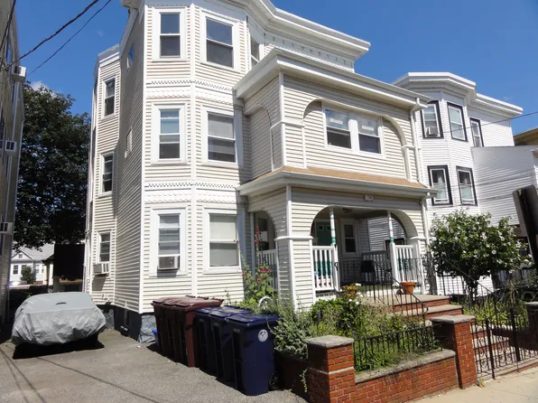 130 Vernal St, Everett, MA 02149