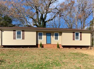 2 Laura Ln, Greenville, SC 29605