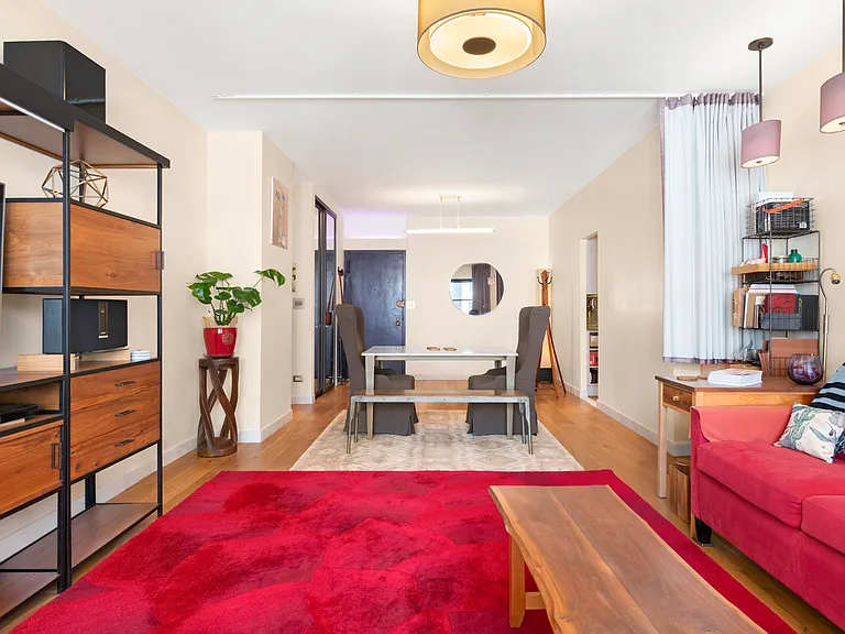 58 W 58th St #15B — Photo 2