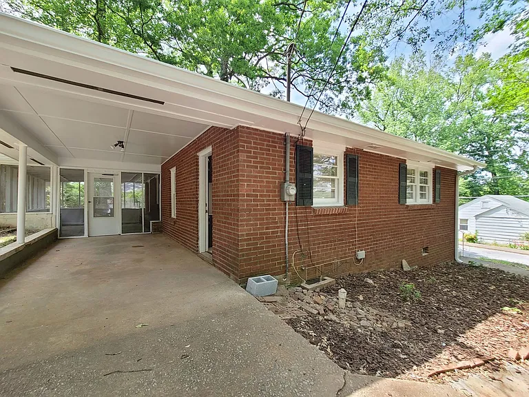 3225 Forrest Hills Dr — Photo 54