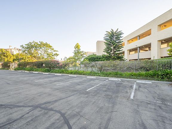 4th image of 3200 La Rotonda Dr Unit 515