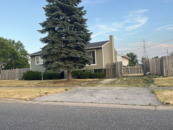 3rd image of 19500 S Beechnut Dr