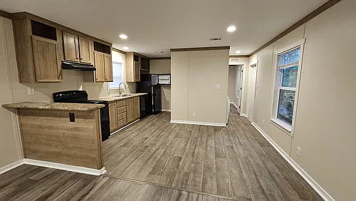 21330 W Memorial Dr Photo 1