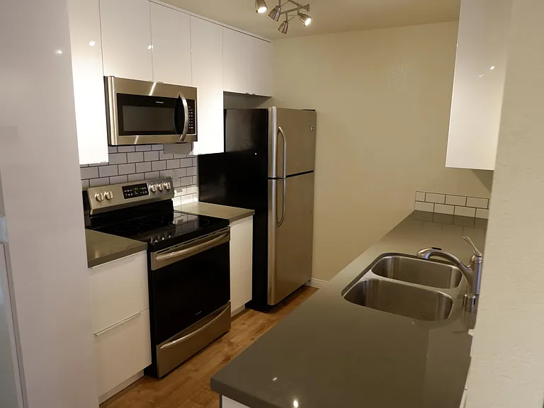 3770 Grim Ave #1 — Photo 5
