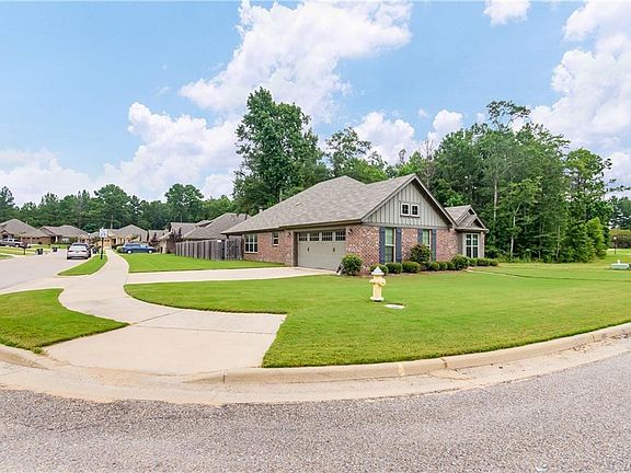 3rd image of 9625 Gunnison Dr
