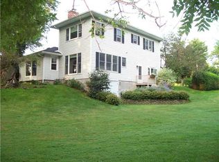3453 W Lake Dr, Canandaigua, NY 14424