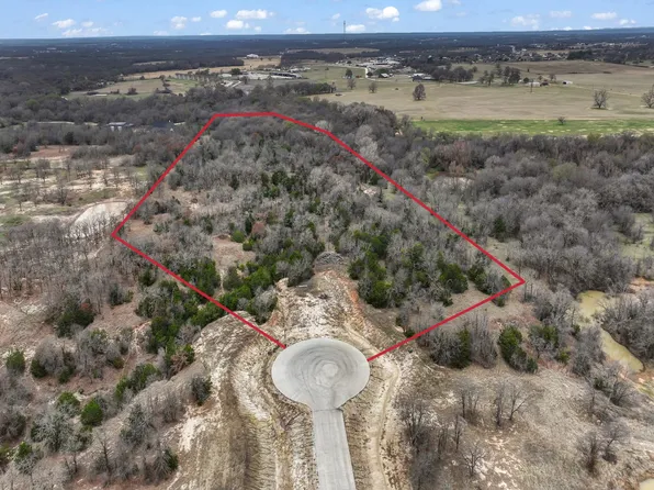 1052 Genoa Dr, Weatherford, TX 76087