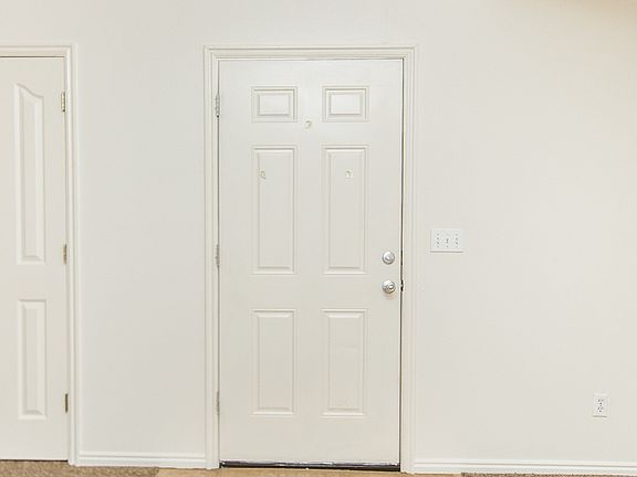 4th image of 1042 N 1340 West Cir #1