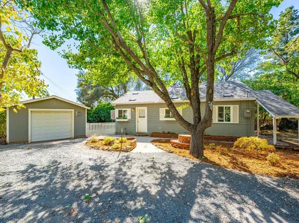 140 Oak Tree Dr, Auburn, CA 95603
