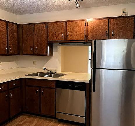 3rd image of 4518 NW 20th St #476A