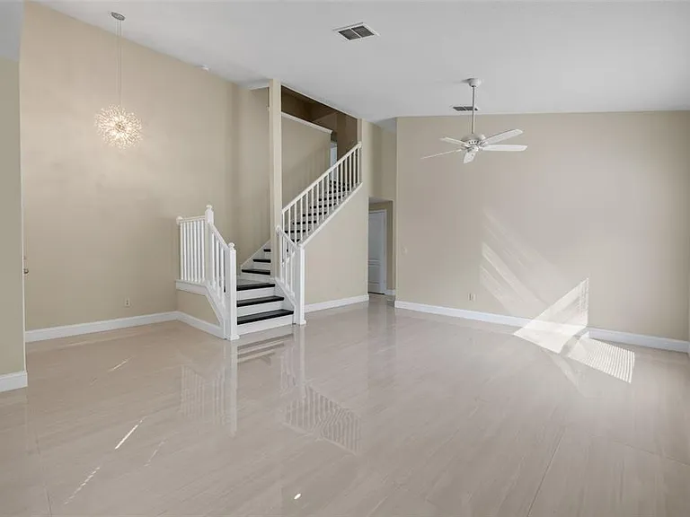1851 Great Falls Way — Photo 14