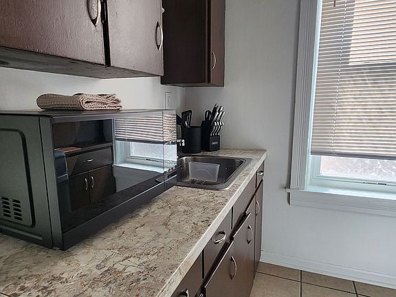 4th image of 337 W 8th St APT 5-A