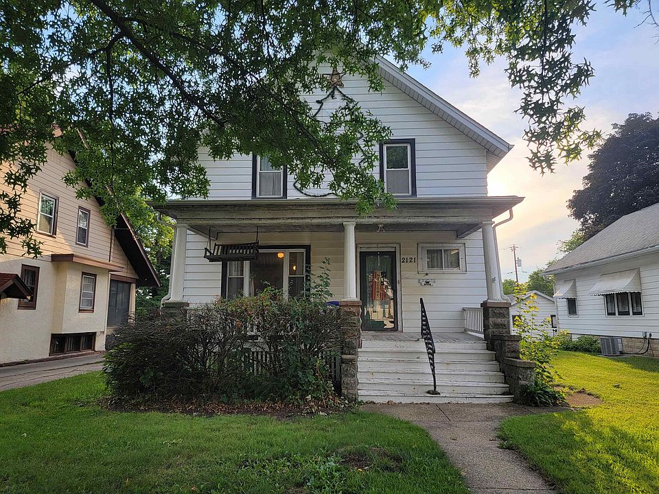 2121 S 6th St, Rockford, IL 61104 Zillow