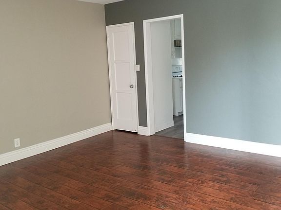 2nd image of 223 Argonne Ave #223