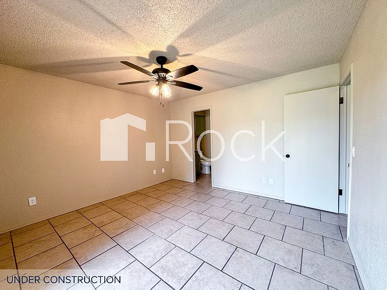 7024 Woodlake Dr — Photo 4