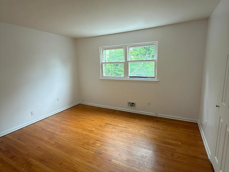 1252 Milton Pl #2 — Photo 2