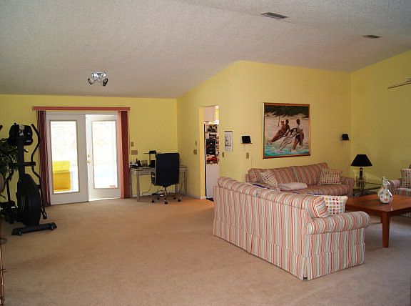 2nd image of 286 Parkview Dr