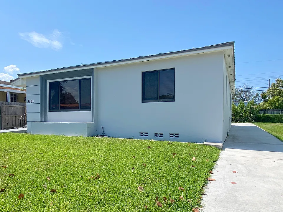 3251 NW 19th Ter