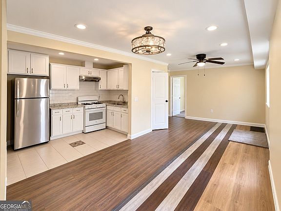 4th image of 3635 Spring Mesa Dr SW