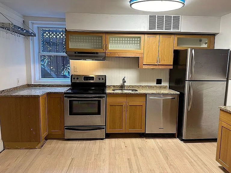 520 Shawmut Ave #1 — Photo 1