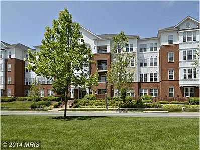 503 King Farm Blvd #206