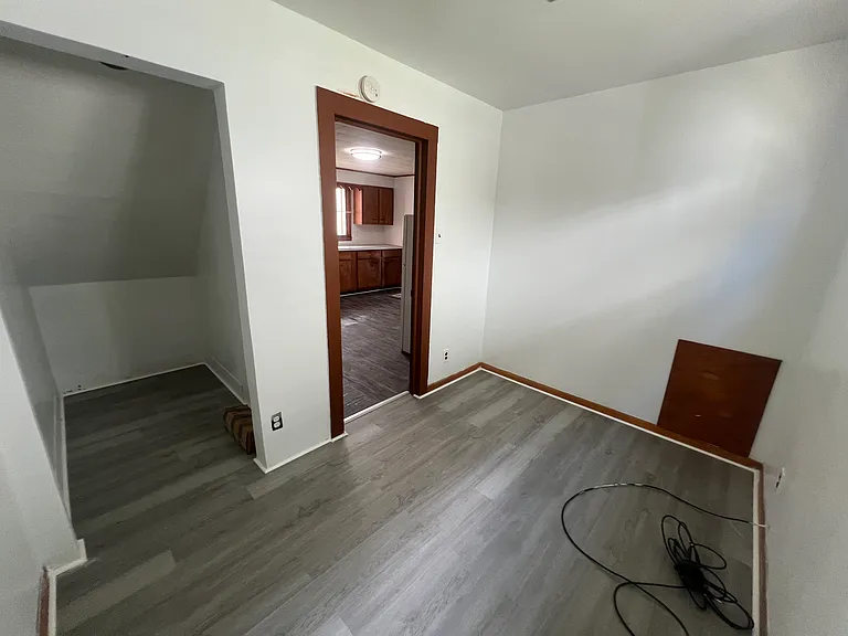 217 Cable St — Photo 17