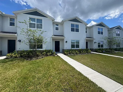 371 Preston Cove Dr Photo 1