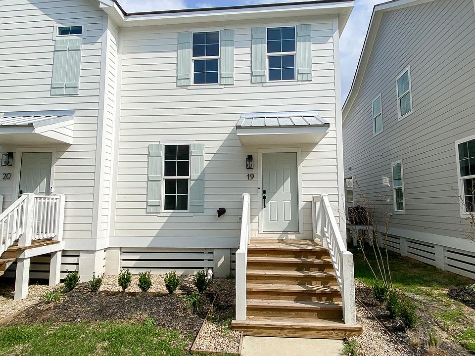 1st image of 850 Sallier St #19