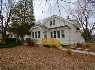 12202 Watertown Plank Rd, Wauwatosa, WI 53226