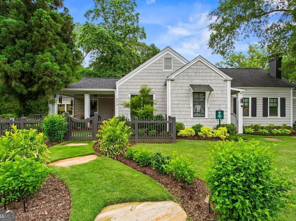 574 Chicasaw Dr NE, Marietta, GA 30060
