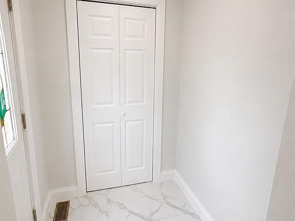 2nd image of 1597 Bruce Ave