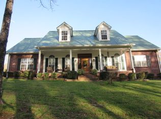 806 Joiner Rd, Batesville, MS 38606