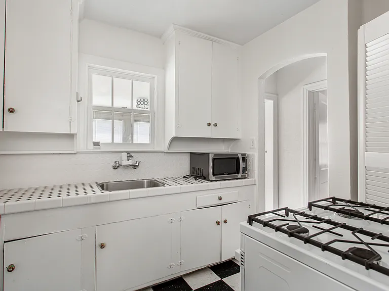 5918 La Vista Dr #3 — Photo 20