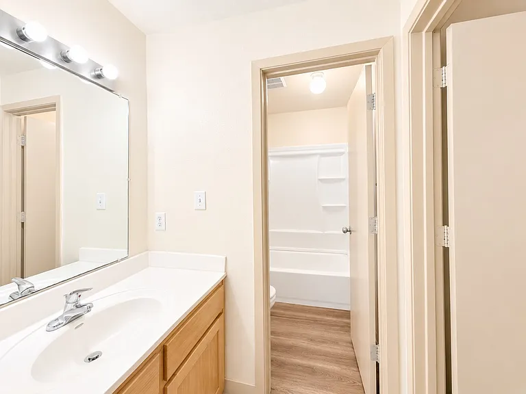613 Bernard St #3 — Photo 9