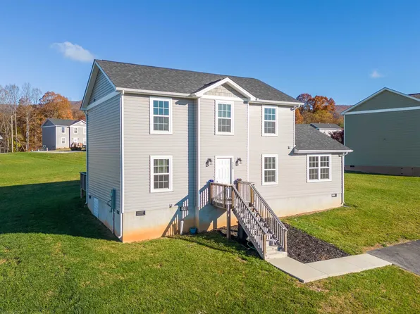 156 Prairie View Ln, Pembroke, VA 24136