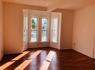 78 3rd St, Lowell, MA 01850