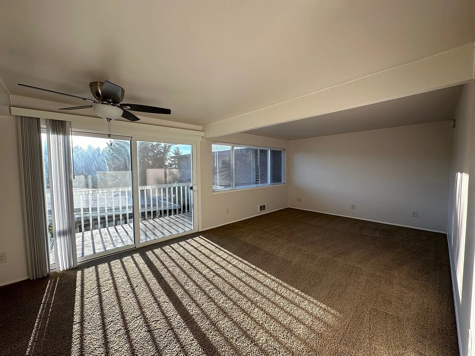 1 bed, 750 sqft, $2,045 — Photo 2