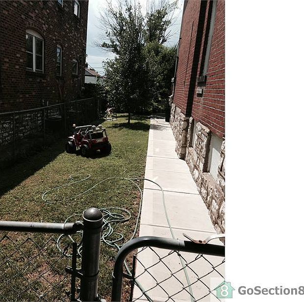 2nd image of 3436 Montana St