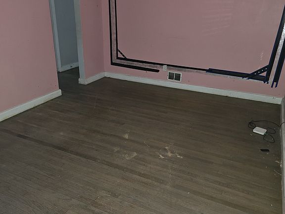 5th image of 236 Fairfax St #1H