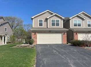 1117 W Lake Dr, Cary, IL 60013