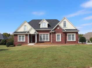 202 Hall Crossing Dr, Kings Mountain, NC 28086