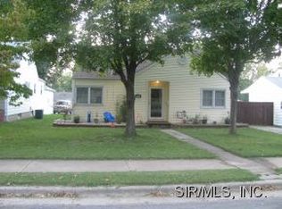 552 S 13th St, Wood River, IL