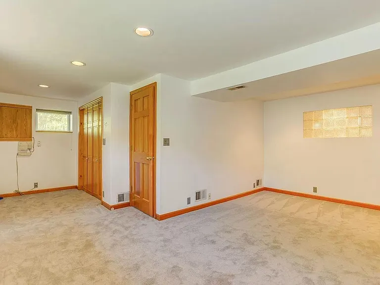 3317 Glenway Dr — Photo 20